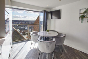 Host & Stay - The View, Hudsons Yard House